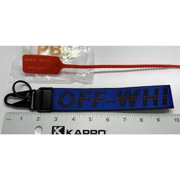 OFF-WHITE Lanyard Keychain Industrial Clasp Blue and Black With new Zip-Tie - Picture 1 of 3